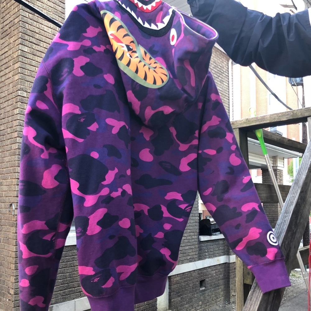 A bathing ape